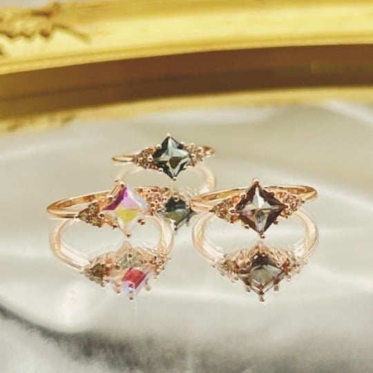 Japanese Exquisite Copper Inlaid Colorful Zircon Ring