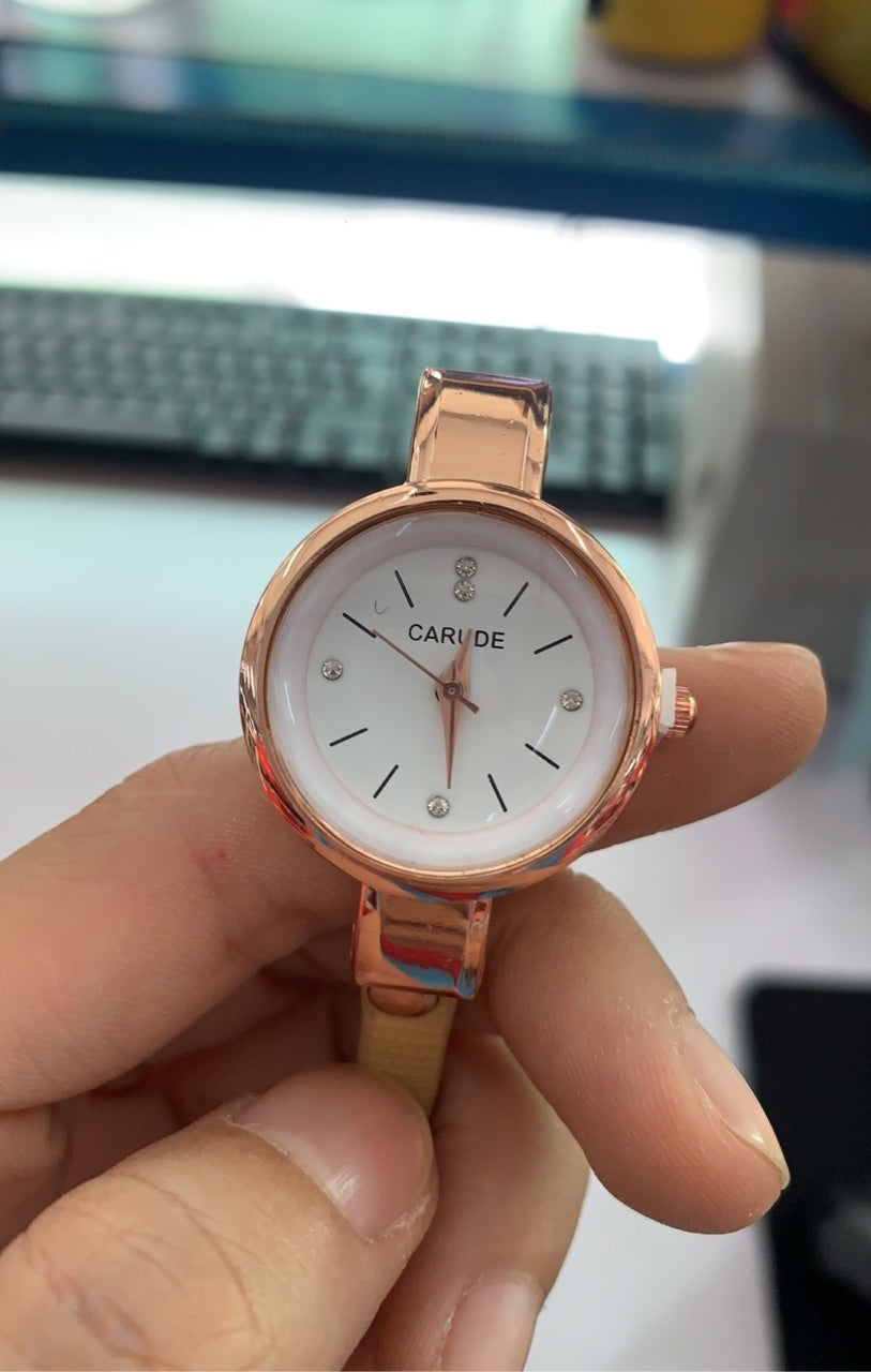 Circle Quartz Bracelet Watch Lady Leather Band Fashion