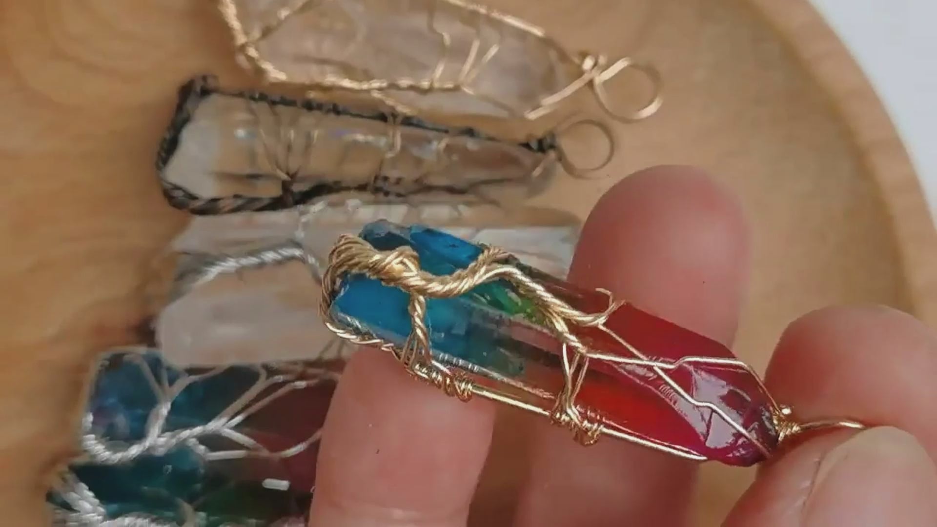 Load video: Hot Selling Stone Crystal Pillar Tree Of Life Pendant Ins Fashion Necklace