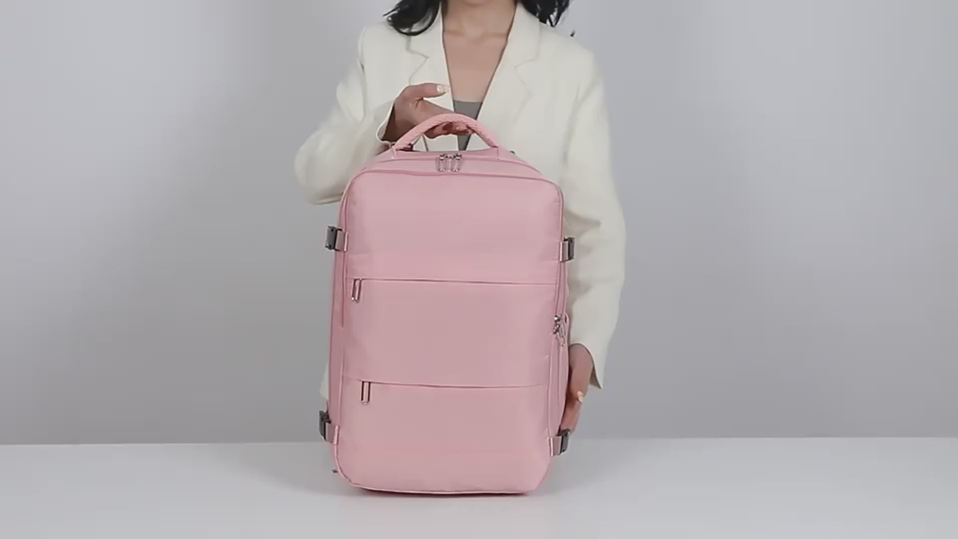 Load video: New Travel Backpack Female Large-capacity Dry And Wet Luggage Travel Bags Computer Backpack College Students Bag